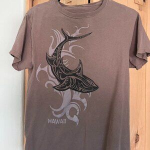 Vintage Hawaii Tropical Shark Graphic Tee - Retro Island Surfing Aesthetic Shirt
